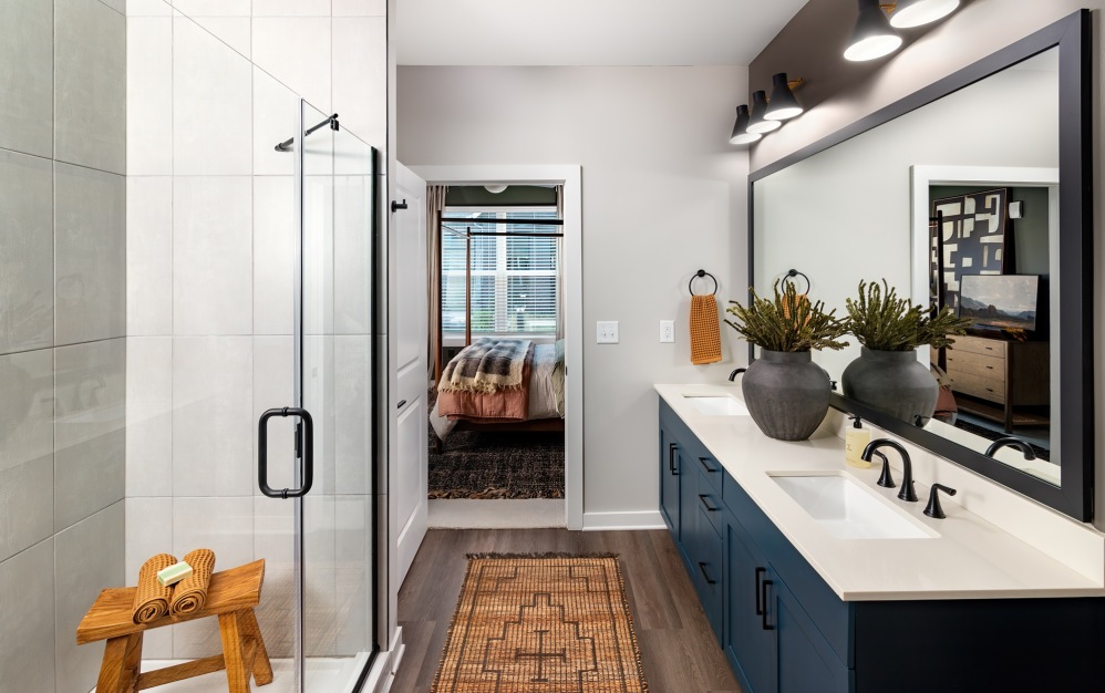 B2 - 2 bedroom floorplan layout with 2 bathrooms and 1261 square feet (Floor 7)